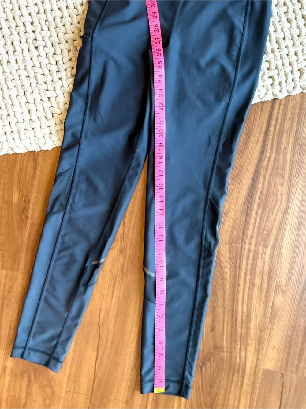 LOLë | Women’s Mesh Panel Zip Pocket Legging | Gray | Small